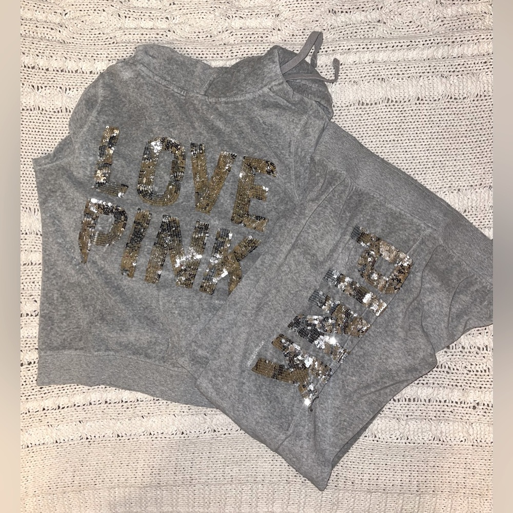 Victoria’s Secret. Tracksuit. Large